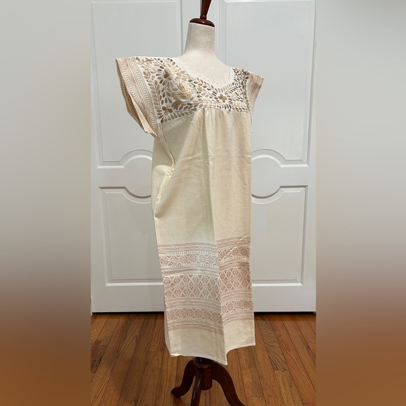 Paloma Embroidered Mexican Dress Is Made In Oaxaca - Picture 6 of 8